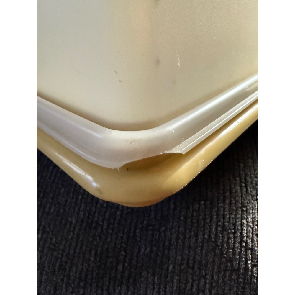Vintage Tupperware Square Cake Taker Carrier Container Beige Lid & Base - Picture 4 of 16